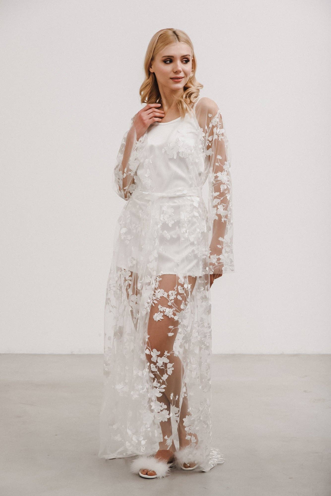 Ivy Lace Robe