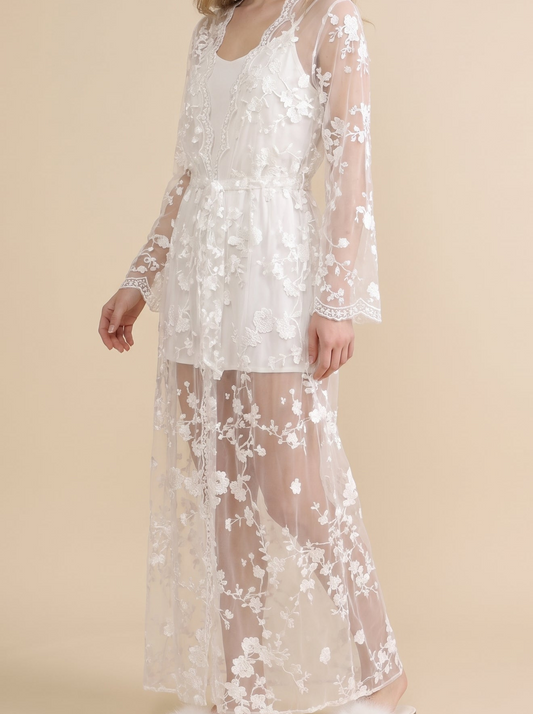 Ivy Lace Robe